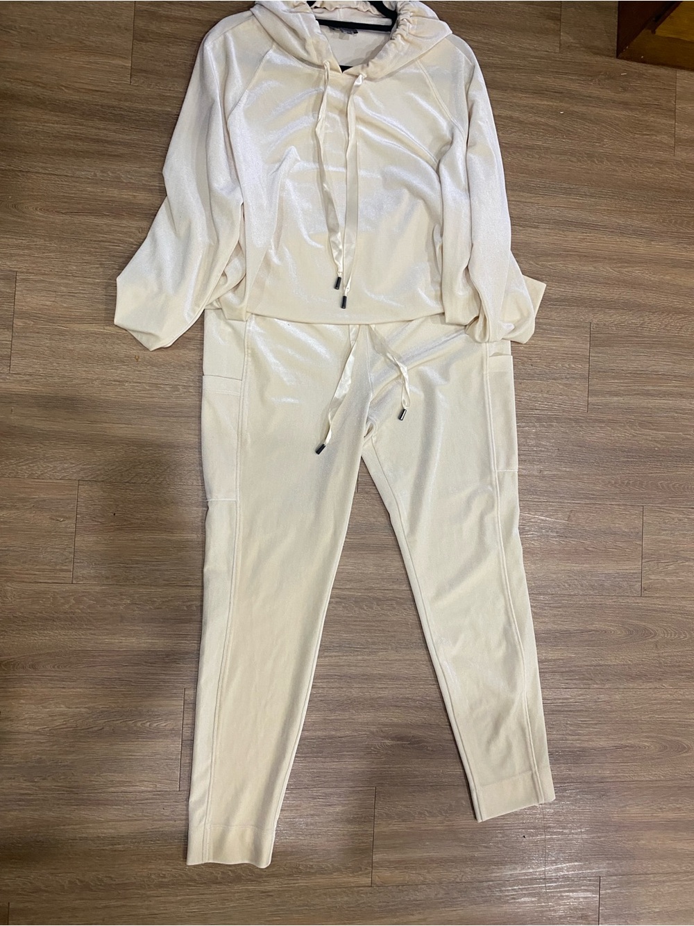 Lysse Cream 2pc lounge set